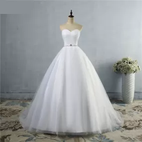 A-Line Sexy Backless Custom Made Beach Bridal Lace Wedding Gown