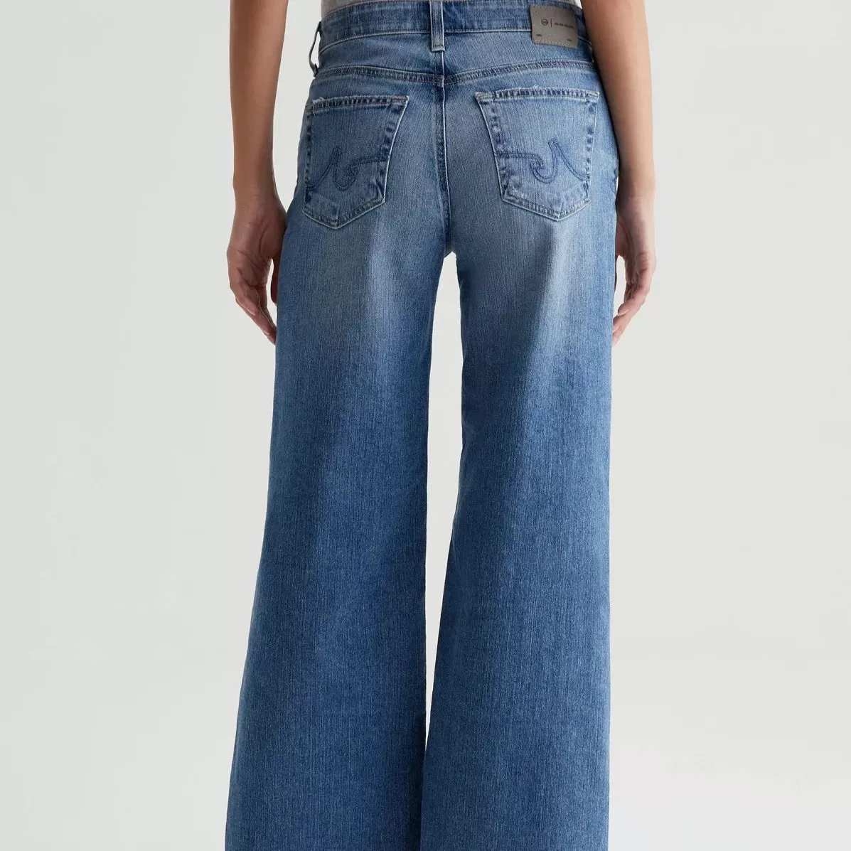 AG Saige Wide Leg Crop (17 Years Wilshire)