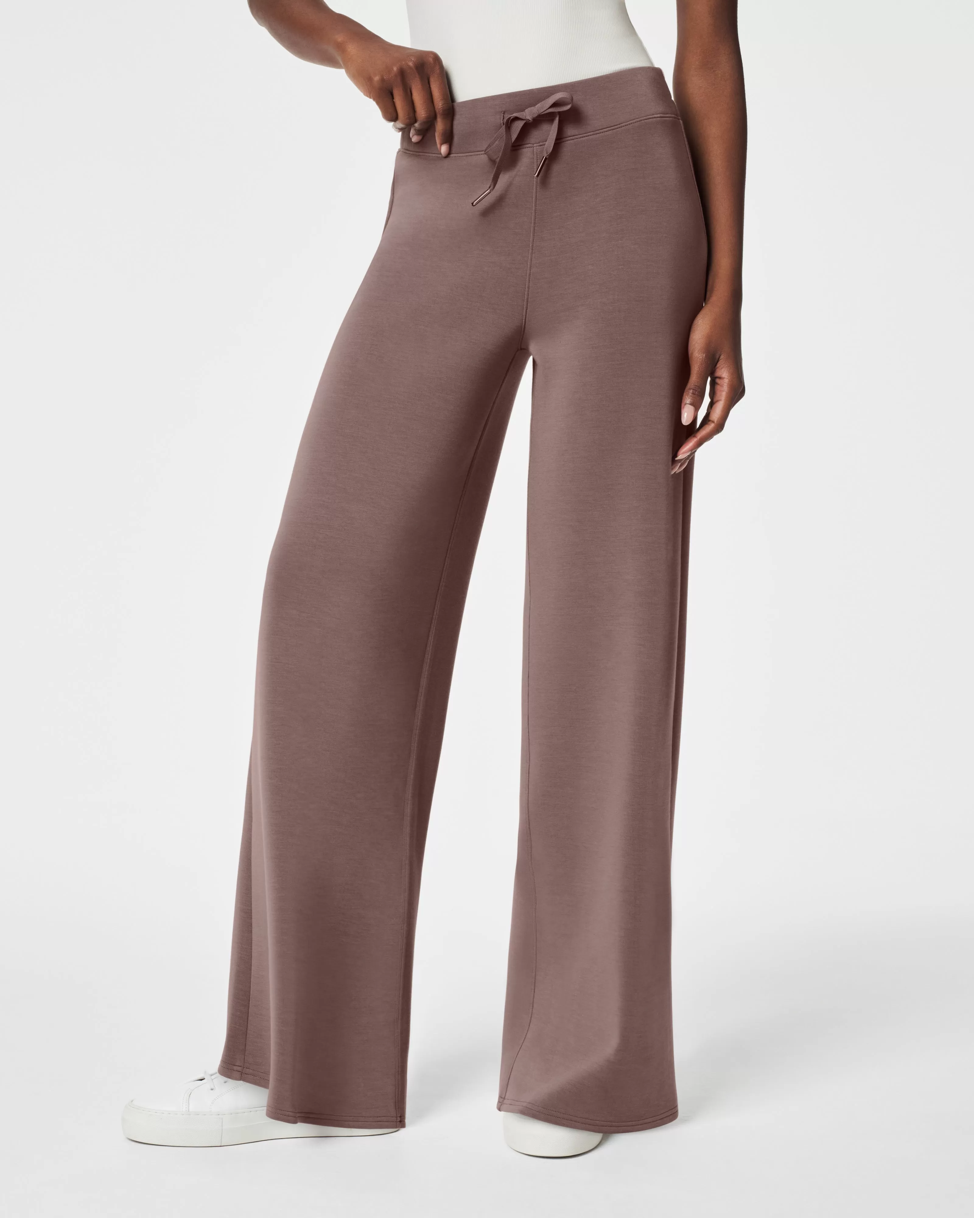 Airessentials Wide Leg Pant