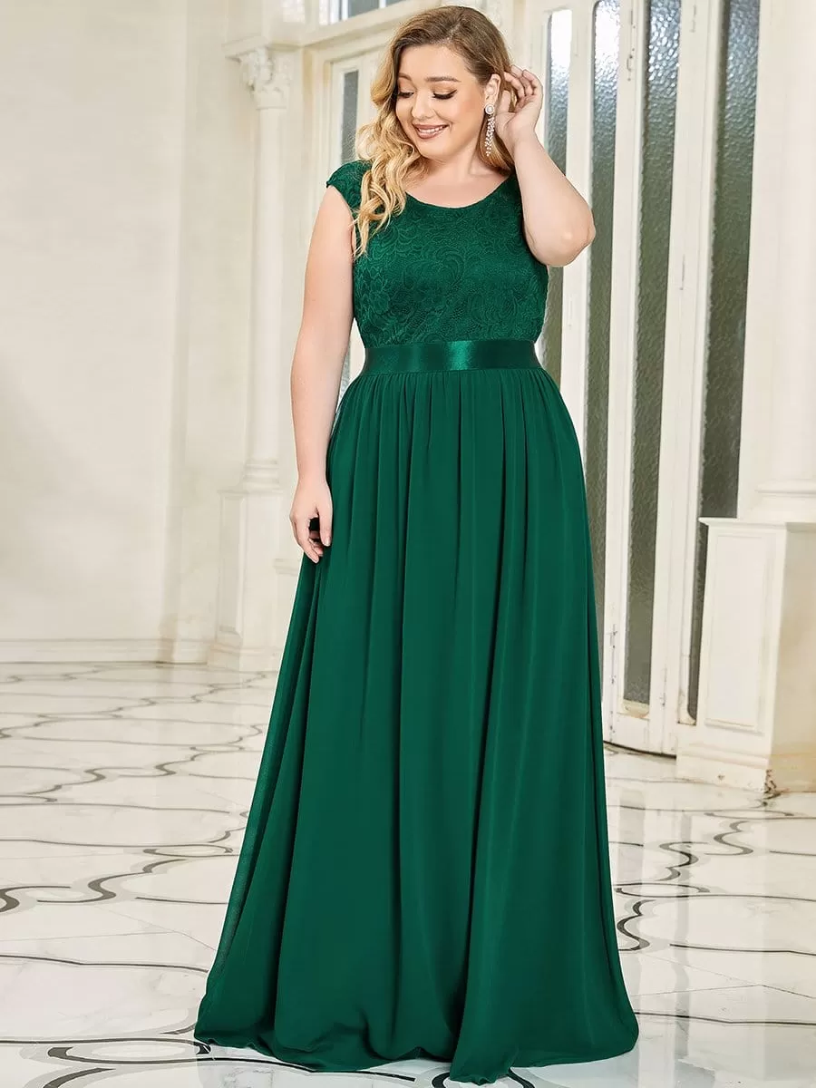 Plus Size Classic Round Neck V Back A-Line Chiffon Bridesmaid Dresses with Lace