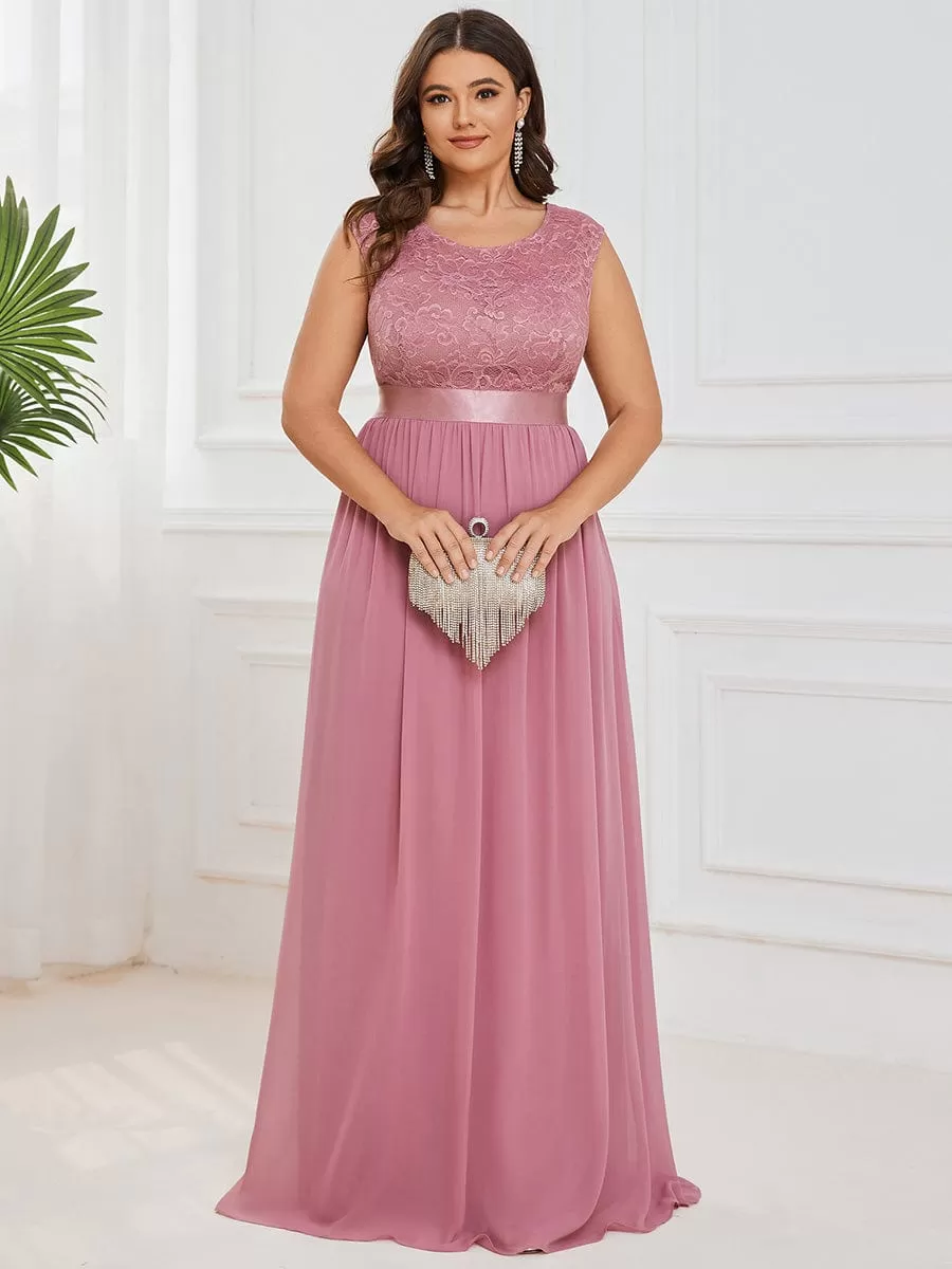 Plus Size Classic Round Neck V Back A-Line Chiffon Bridesmaid Dresses with Lace