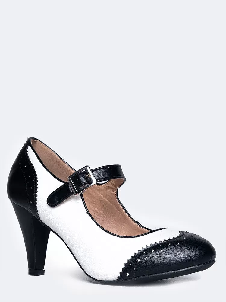 Round Toe Oxford Heel