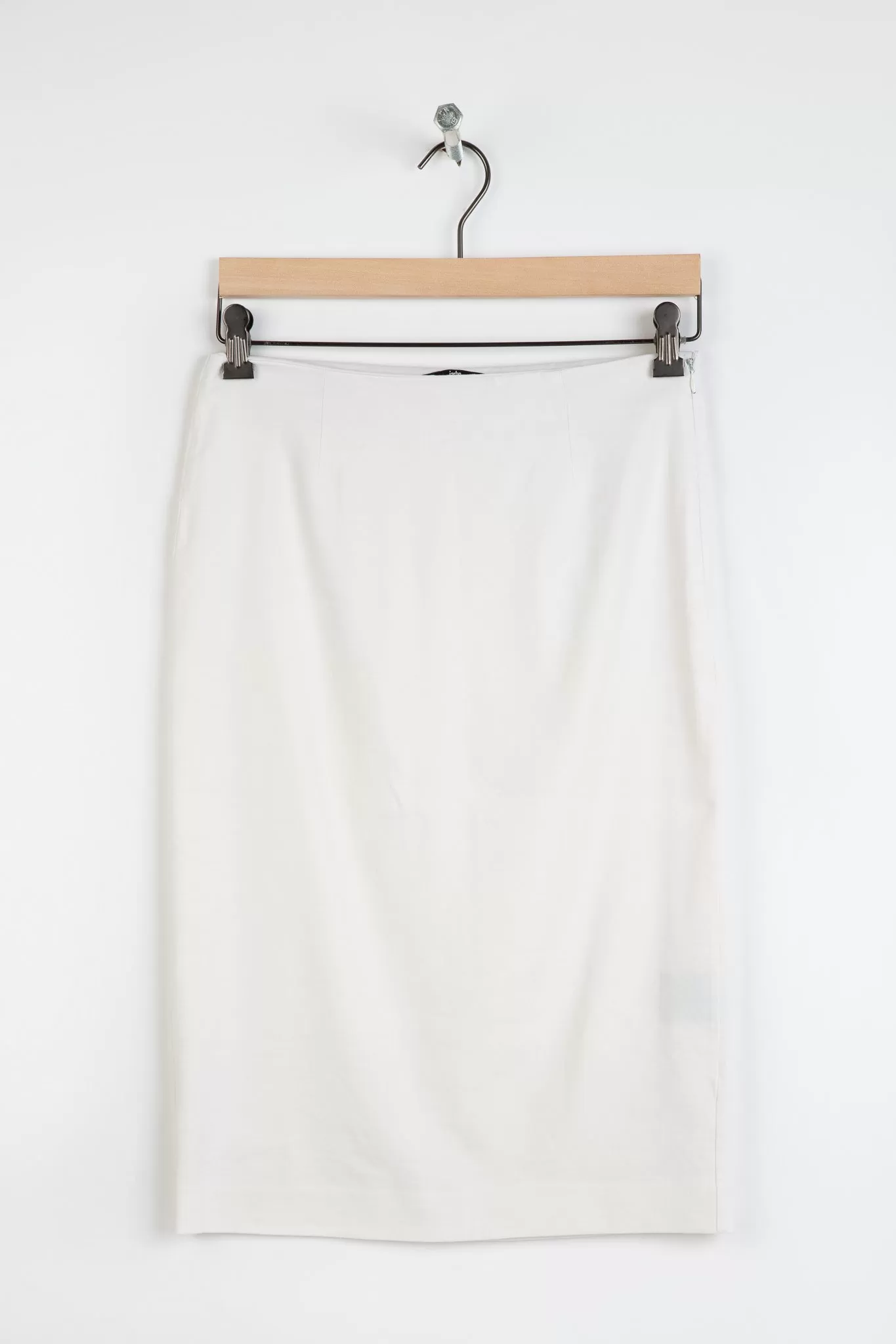 SABLE KNEE LENGTH SKIRT IN LINEN STRETCH