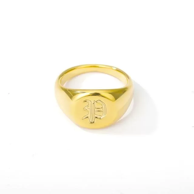 Sadie Monogrammed Signet Ring