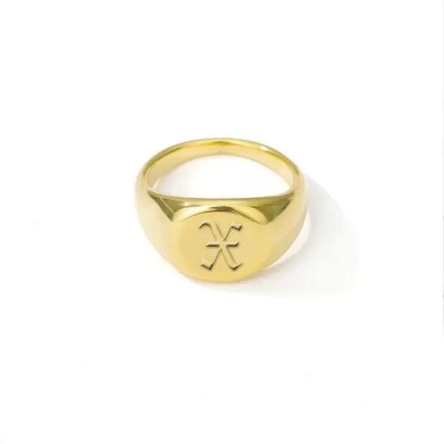 Sadie Monogrammed Signet Ring