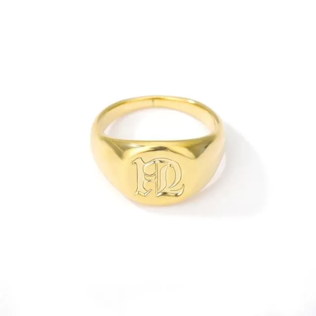 Sadie Monogrammed Signet Ring