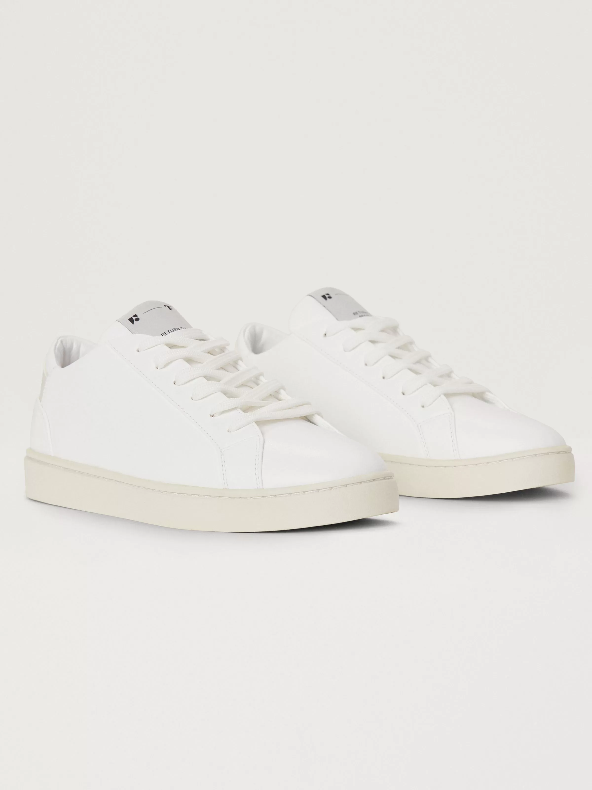 The Thousand Fell x Frank And Oak Sneaker in White