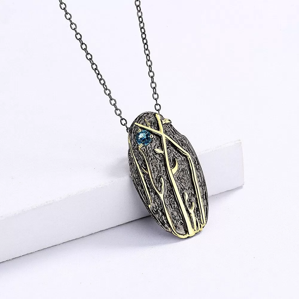 Two-Tone Shell Shape Pendant Necklace