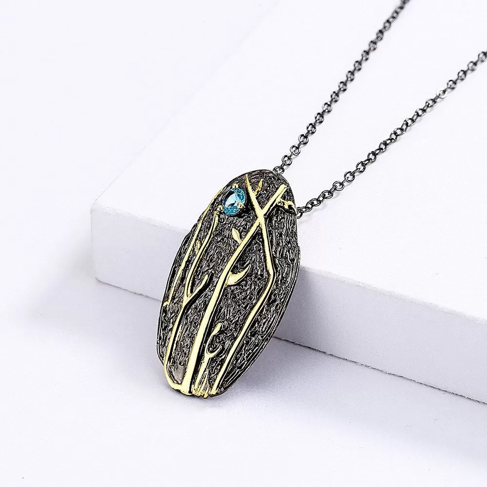 Two-Tone Shell Shape Pendant Necklace