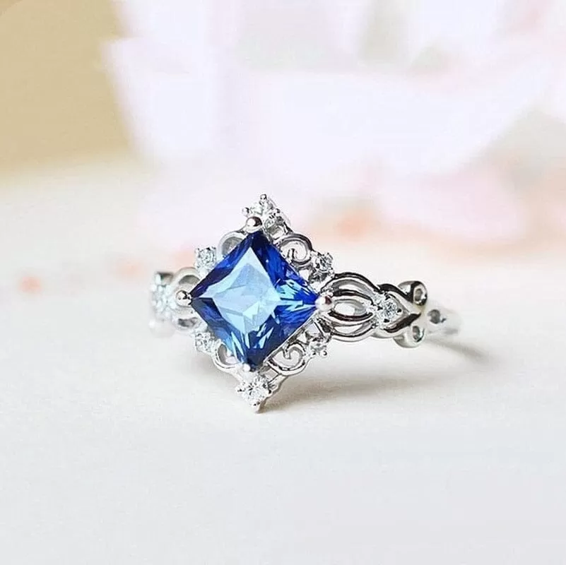 Vintage Princess Cut Lab Sapphire Ring - 925 Sterling Silver